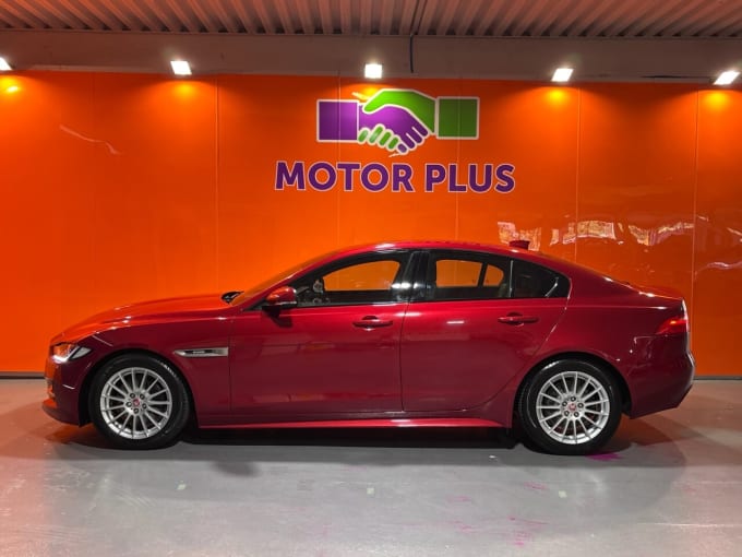 2025 Jaguar Xe
