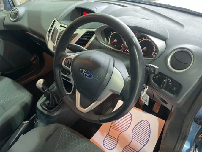 2009 Ford Fiesta