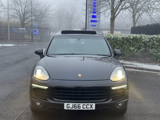 2025 Porsche Cayenne