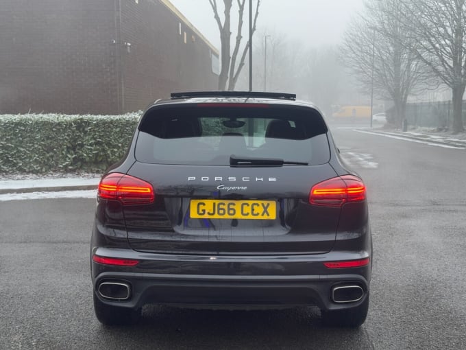 2025 Porsche Cayenne