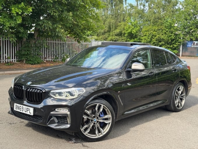 2025 BMW X4