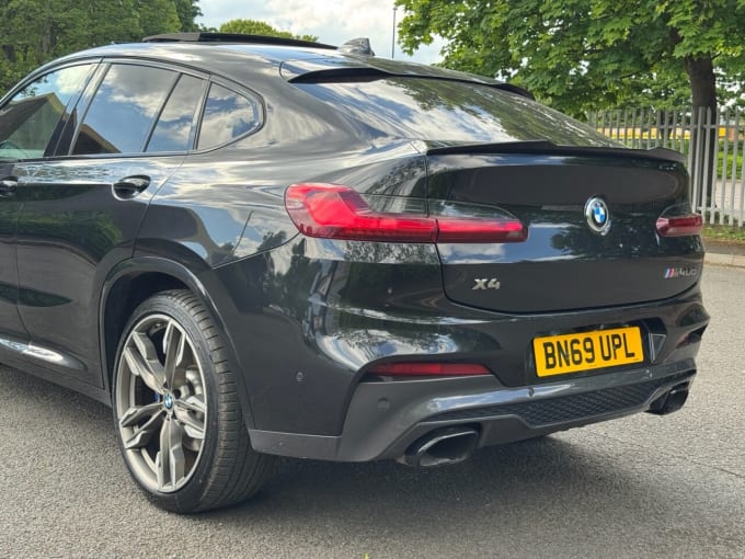 2025 BMW X4