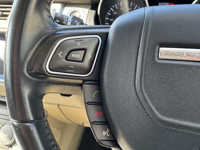 2025 Land Rover Range Rover Evoque