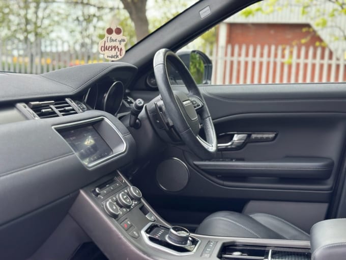 2025 Land Rover Range Rover Evoque