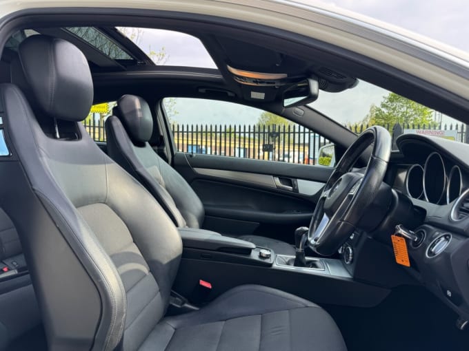 2025 Mercedes-benz C-class