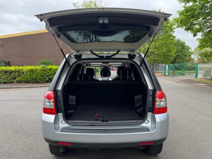 2025 Land Rover Freelander 2