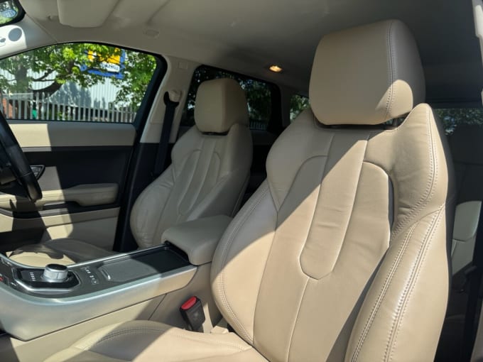 2025 Land Rover Range Rover Evoque