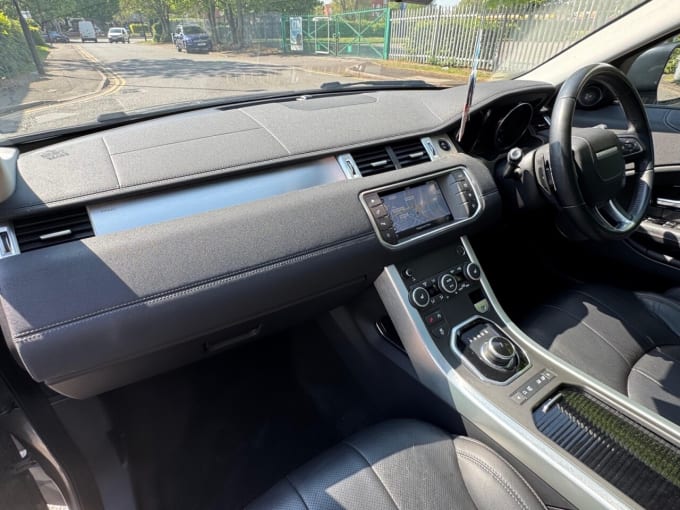 2025 Land Rover Range Rover Evoque