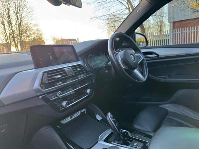 2025 BMW X4