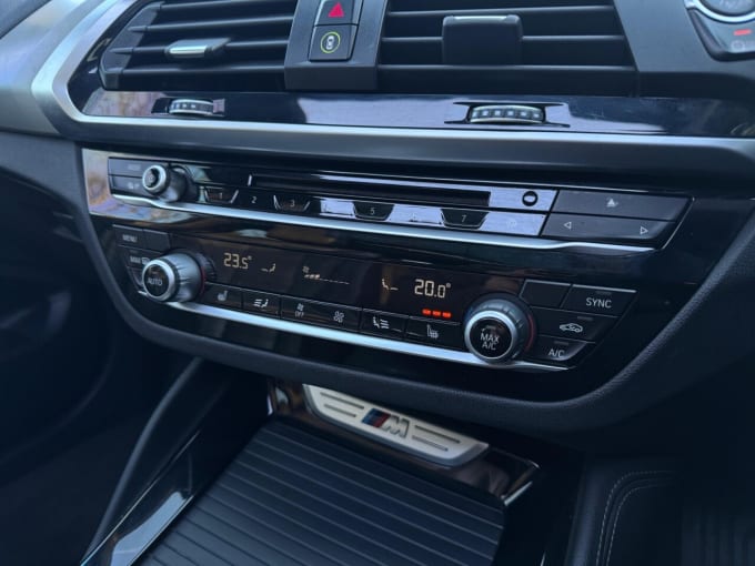 2025 BMW X4