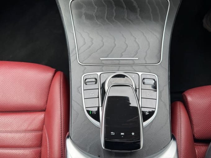 2025 Mercedes-benz C-class