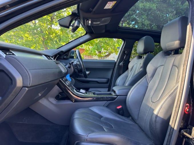 2025 Land Rover Range Rover Evoque