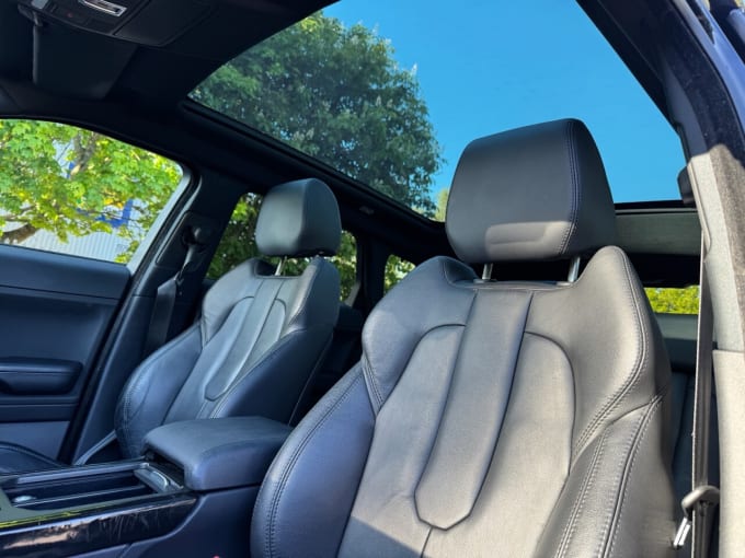 2025 Land Rover Range Rover Evoque