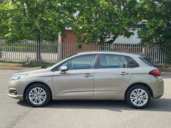 2025 Citroen C4