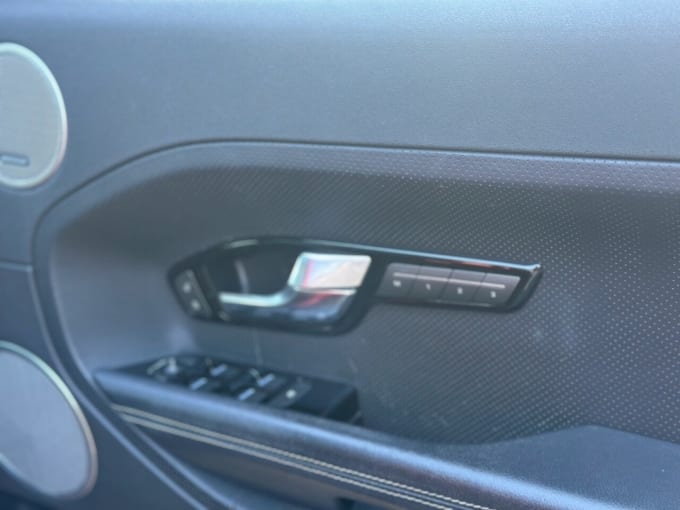 2025 Land Rover Range Rover Evoque