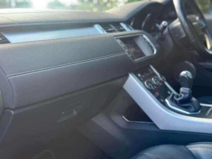 2025 Land Rover Range Rover Evoque