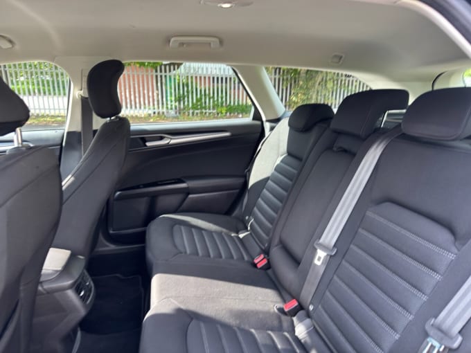 2025 Ford Mondeo