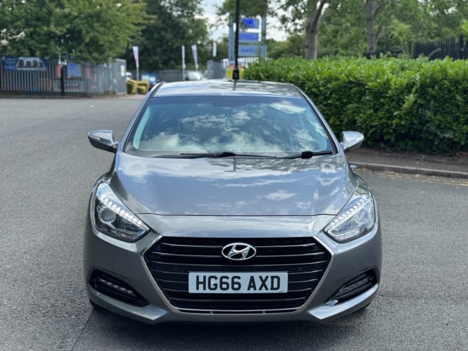 2025 Hyundai I40