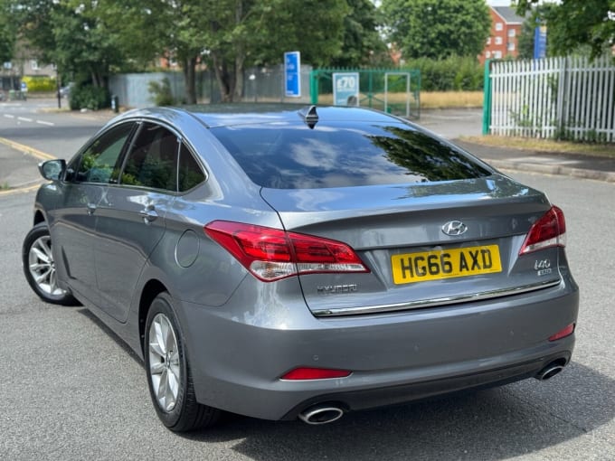 2025 Hyundai I40