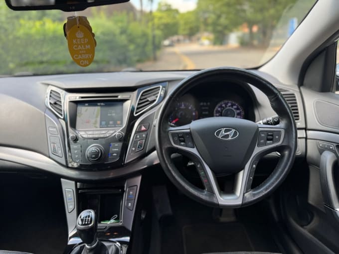2025 Hyundai I40