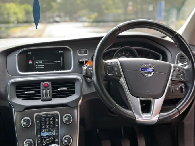 2015 Volvo V40