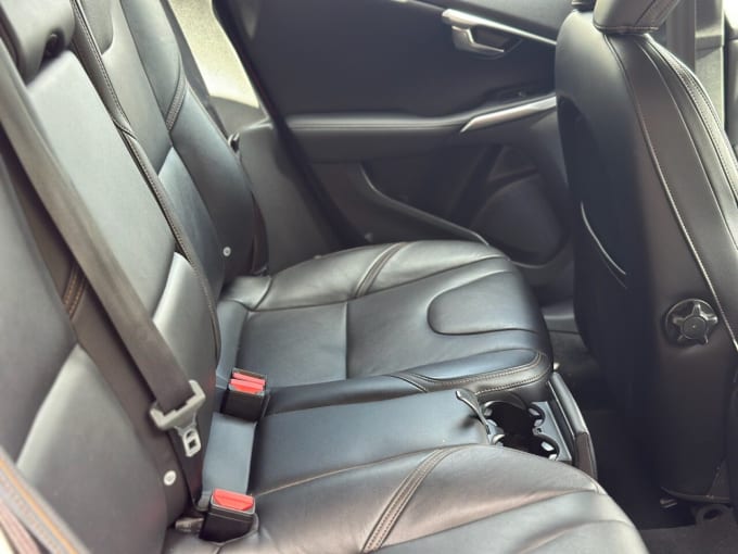 2015 Volvo V40