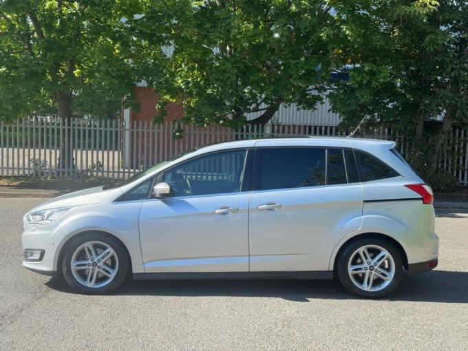 2025 Ford Grand C-max