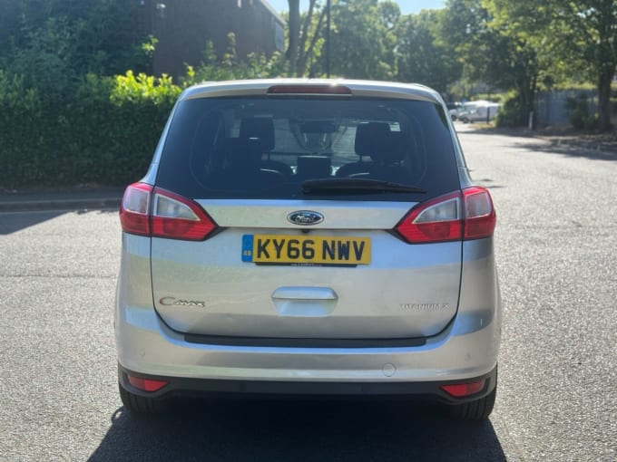 2025 Ford Grand C-max