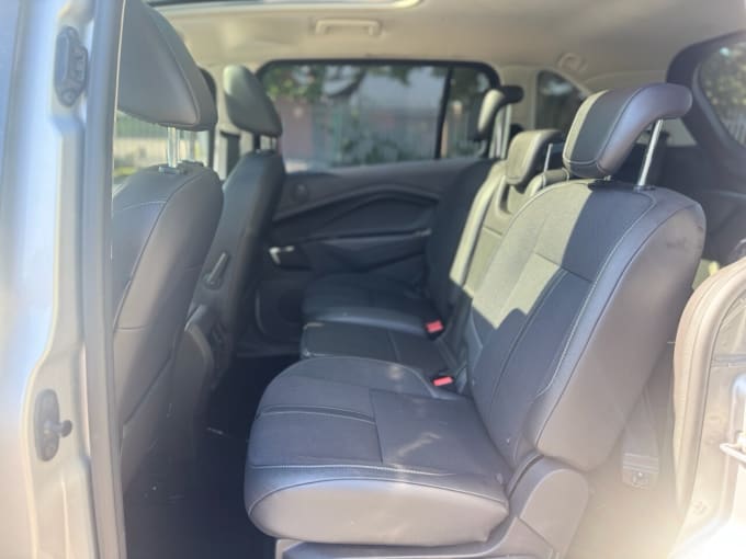 2025 Ford Grand C-max
