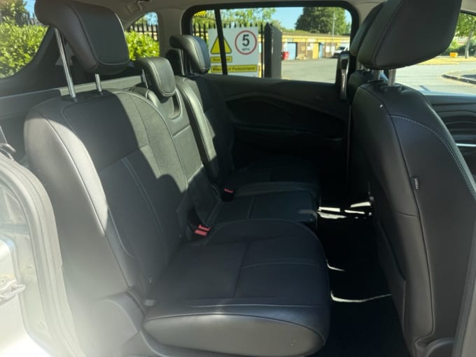 2025 Ford Grand C-max