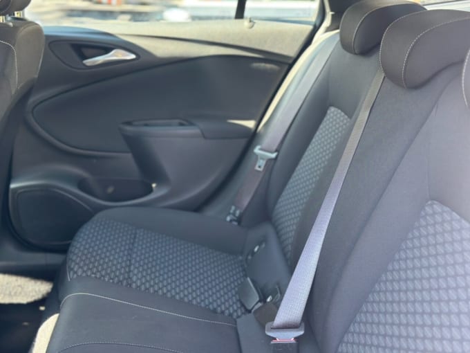 2025 Vauxhall Astra