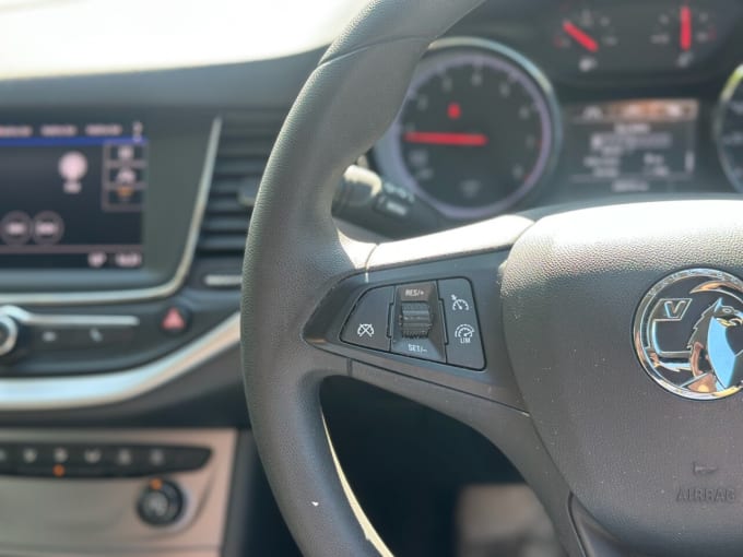 2025 Vauxhall Astra