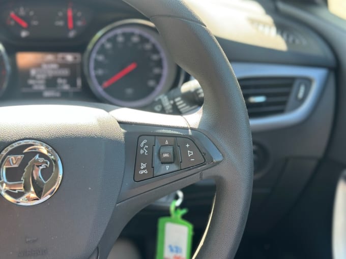 2025 Vauxhall Astra