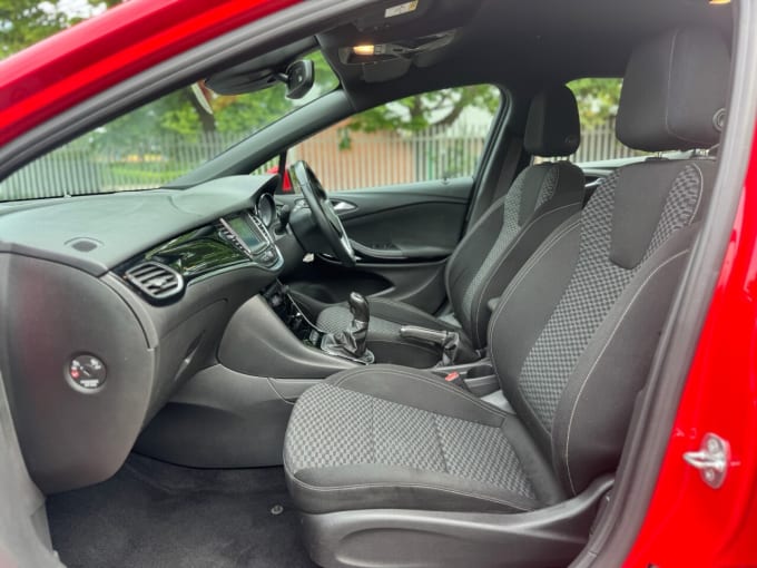 2025 Vauxhall Astra