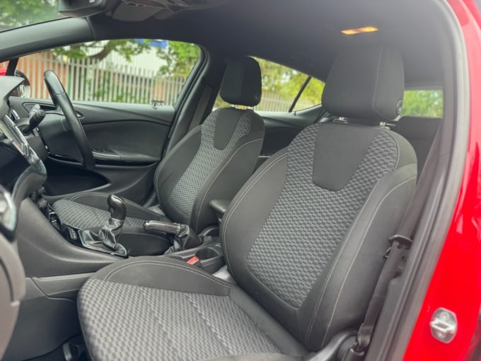 2025 Vauxhall Astra
