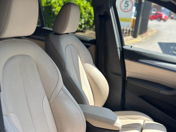 2025 BMW X1