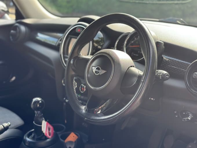 2025 Mini Hatch
