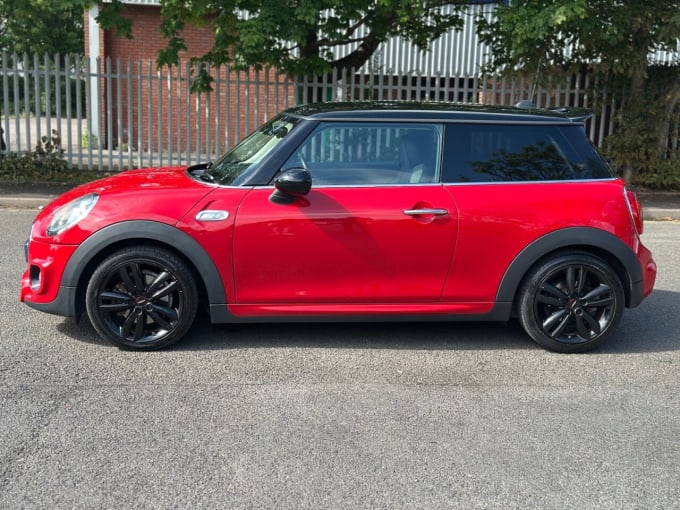 2025 Mini Hatch