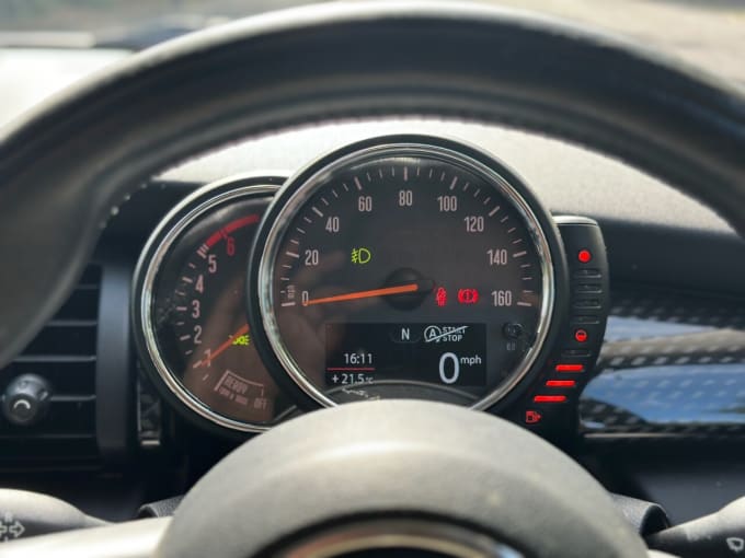 2025 Mini Hatch