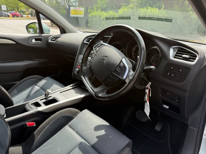 2025 Citroen C4