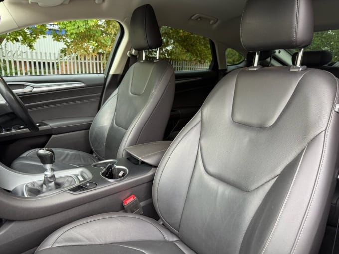 2025 Ford Mondeo