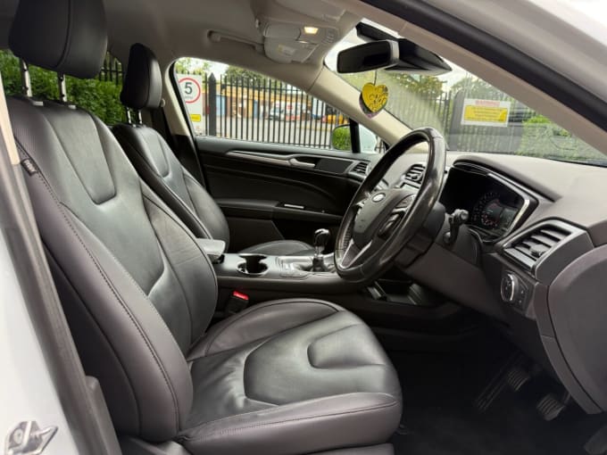2025 Ford Mondeo