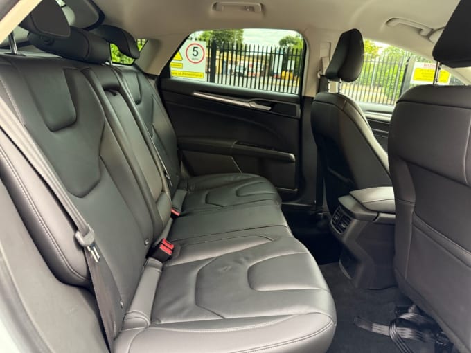 2025 Ford Mondeo