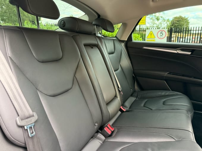 2025 Ford Mondeo