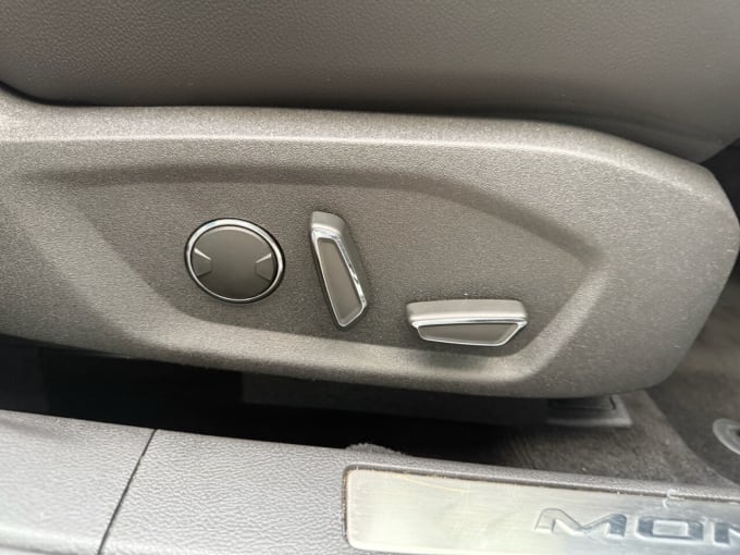 2025 Ford Mondeo