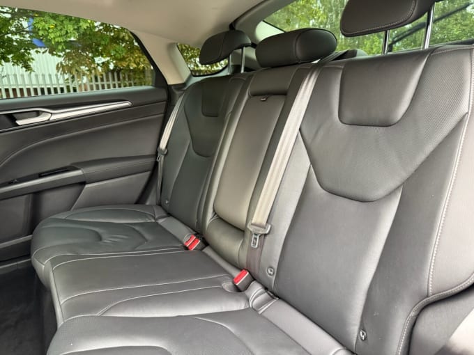 2025 Ford Mondeo