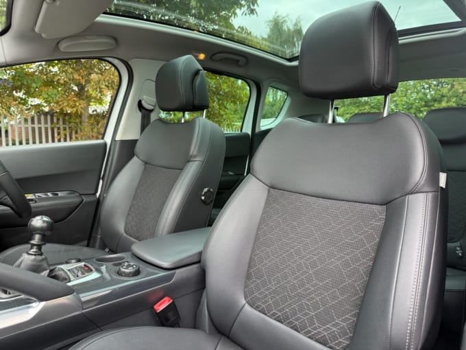 2025 Peugeot 3008