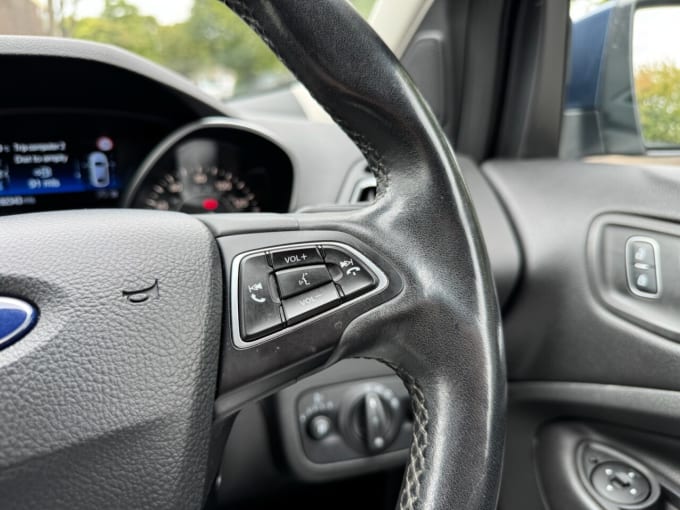 2025 Ford Kuga