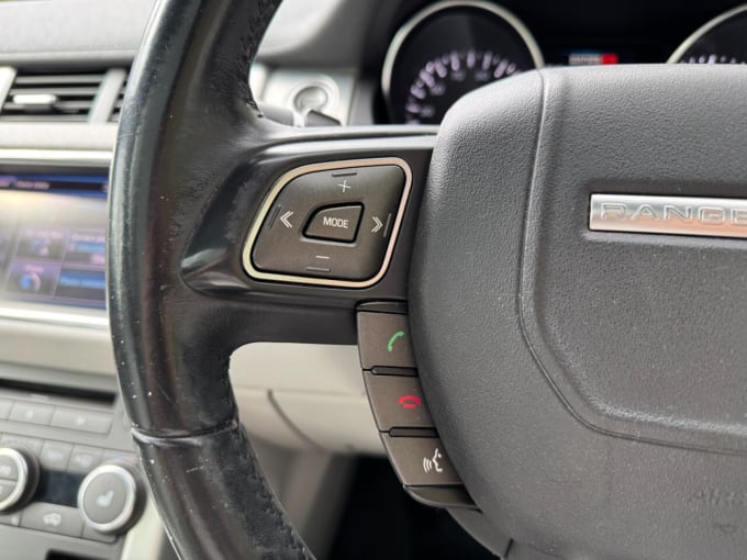 2025 Land Rover Range Rover Evoque