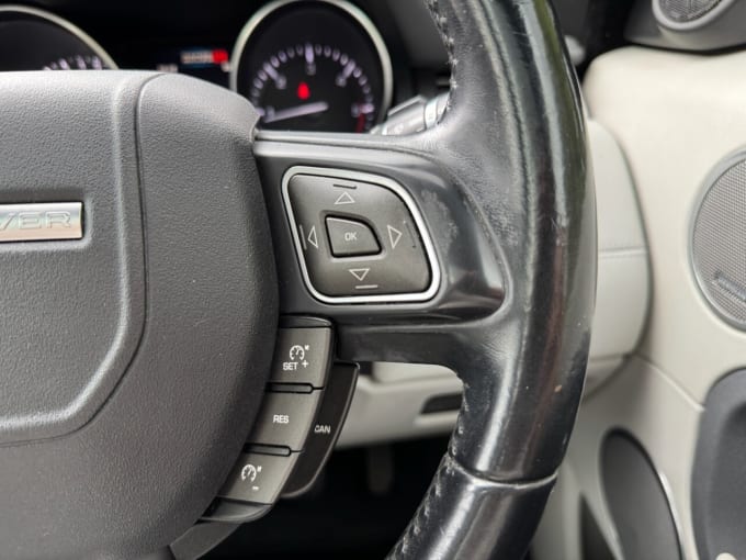 2025 Land Rover Range Rover Evoque